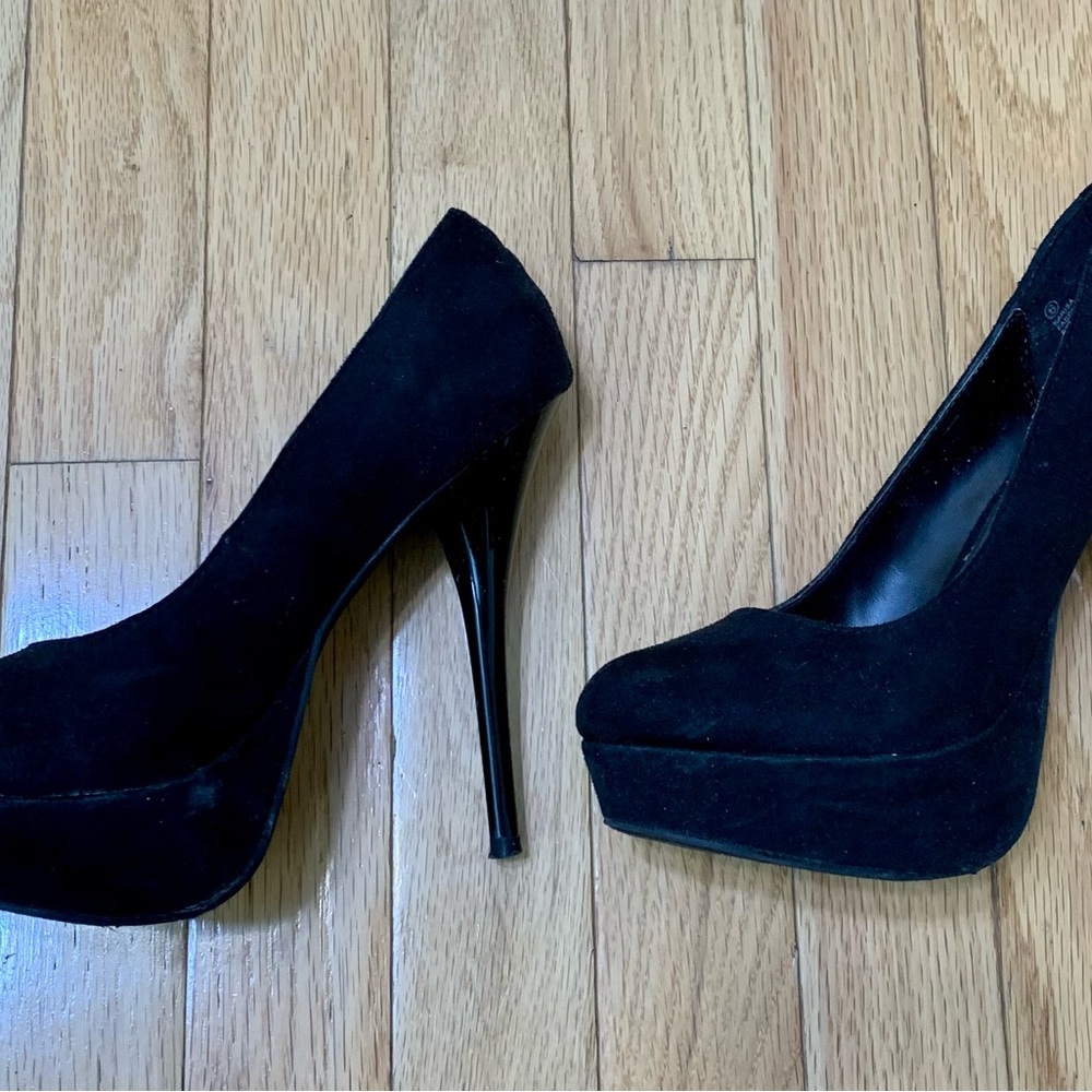 Charlotte Russe platform high heels like new. Size 7